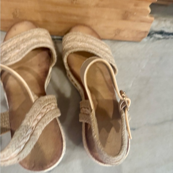 Beige Woven Wedge Sandals with Cork Heel EU 38 US 7.5 conversion - Picture 3 of 16